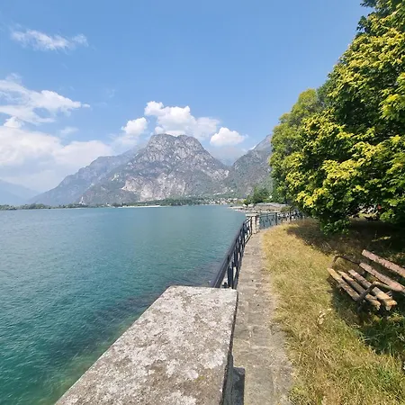 Parco Lago, Only Structure With Private Access To The Verceia